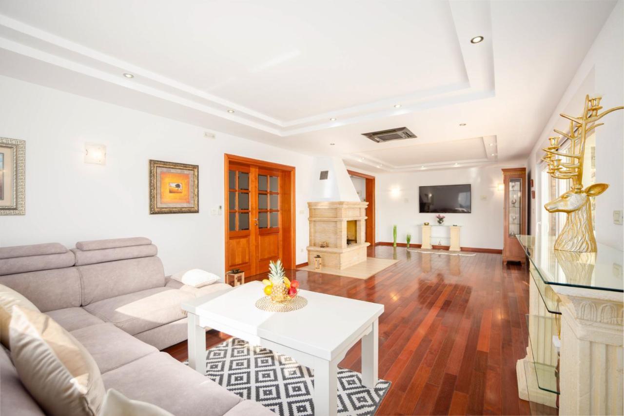 Luxury Villa Ivana Marina Exterior foto
